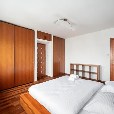Royal Wilanow 3-bedroom Warsaw