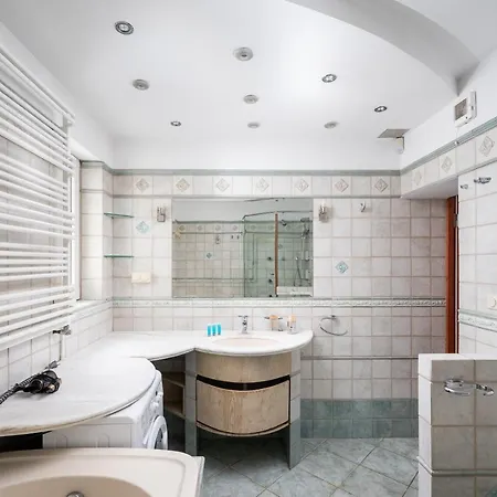 Royal Wilanow 3-bedroom
