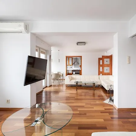 Apartment Royal Wilanow 3-bedroom