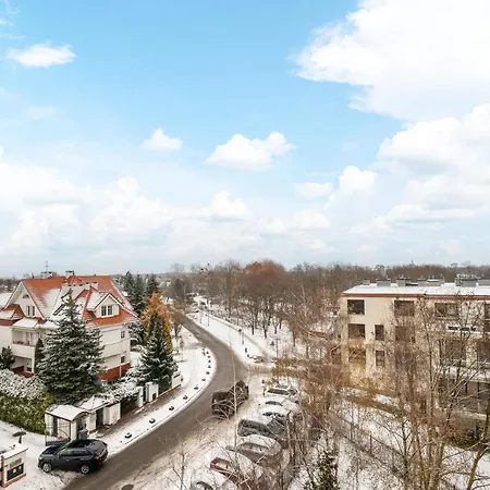 Royal Wilanow 3-bedroom Apartment